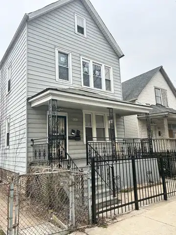 8353 S Brandon Avenue, Chicago, IL 60617