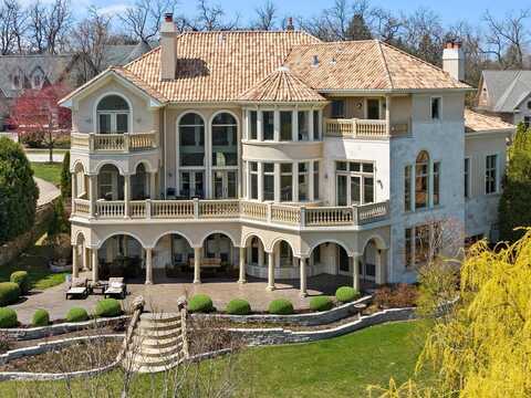 8585 Johnston Road, Burr Ridge, IL 60527