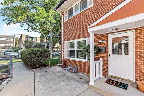 1733 W Farwell Avenue, Chicago, IL 60626