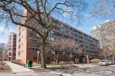 2300 N Commonwealth Avenue, Chicago, IL 60614