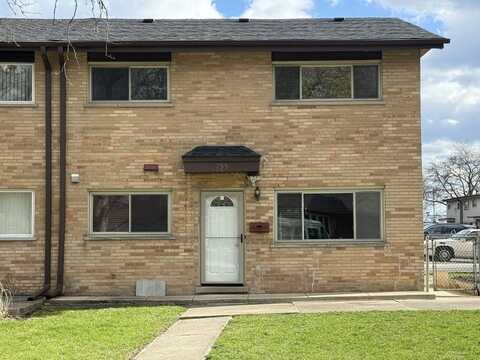 255 Dover Drive, Des Plaines, IL 60018