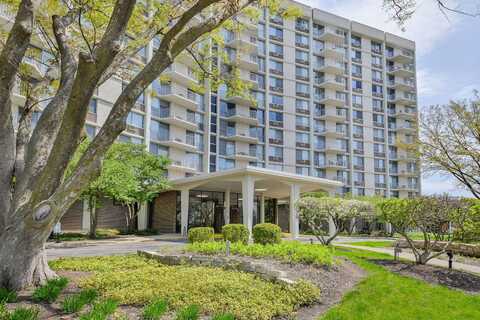 20 N Tower Road, Oak Brook, IL 60523
