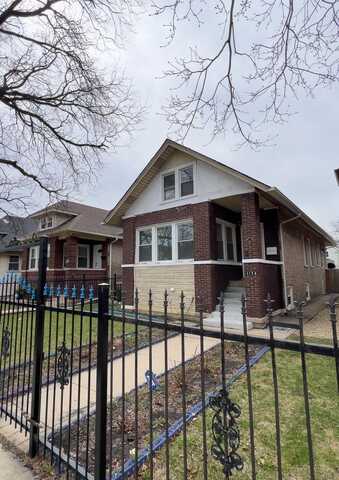 1150 N Latrobe Avenue, Chicago, IL 60651