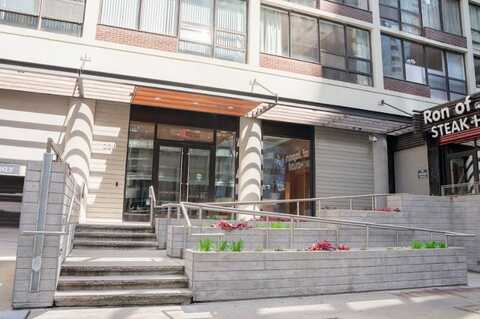 230 E Ontario Street, Chicago, IL 60611