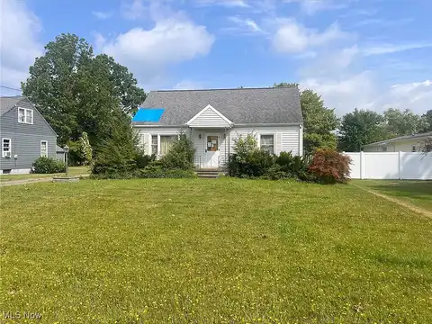 Center, WARREN, OH 44481