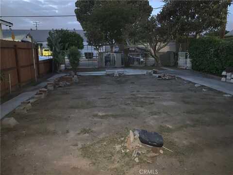 1010 E Washington Avenue, Santa Ana, CA 92701