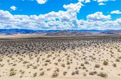 63 Lucille Lane, Joshua Tree, CA 92252