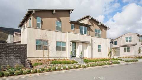 15820 Caterpillar Drive, Fontana, CA 92336
