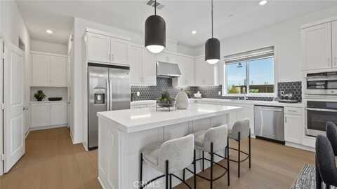 169 Scoville, Irvine, CA 92618