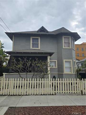 624 Cedar Avenue, Long Beach, CA 90802