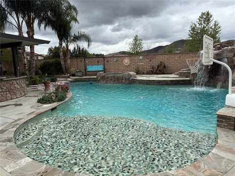 25279 Spur Branch Place, Menifee, CA 92584
