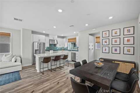 31 Jubilee Way, Rancho Mission Viejo, CA 92694