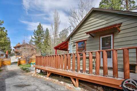 542 Highland Road, Big Bear Lake, CA 92315
