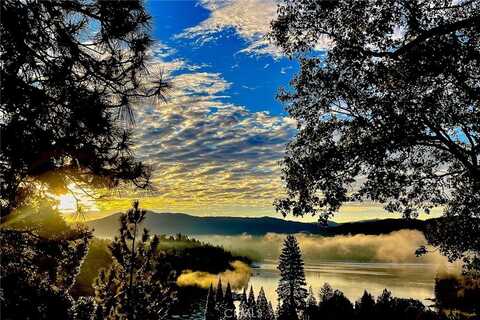 27550 North Bay Road, Lake Arrowhead, CA 92352