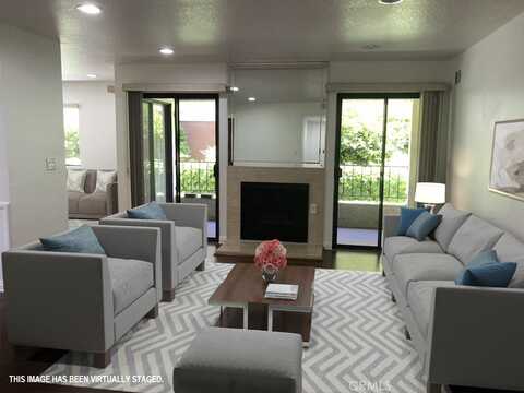 21650 Burbank Boulevard, Woodland Hills, CA 91367