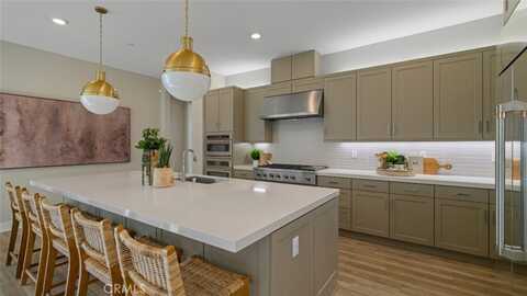 29452 Via Diamante, Valencia, CA 91354