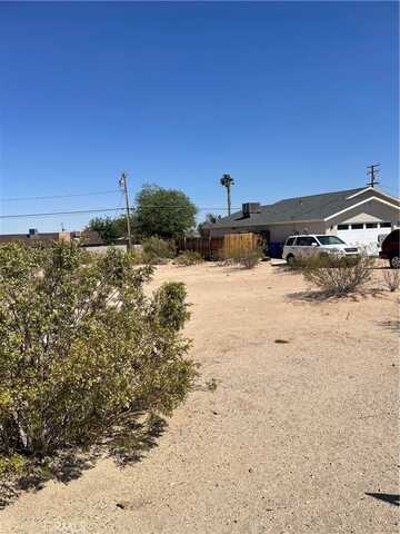 33 Encelia Avenue, 29 Palms, CA 92277