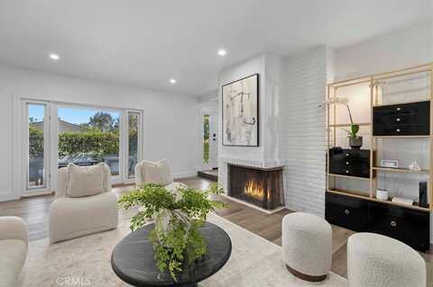 440 Vista Suerte, Newport Beach, CA 92660