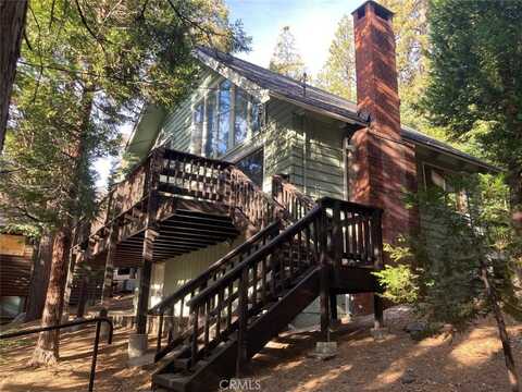 28943 Potomac Drive, Lake Arrowhead, CA 92352