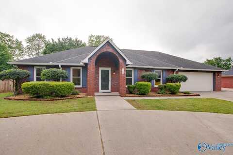 108 Crown Oak Lane NW, Huntsville, AL 35806