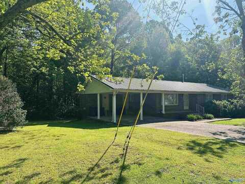 890 Fairview Drive, Arab, AL 35016