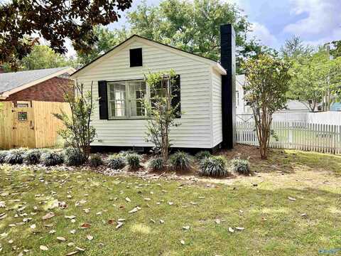 1215 Jackson Street SE, Decatur, AL 35601