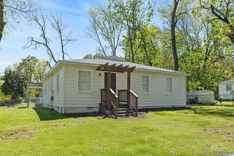 2703 Cave Avenue NW, Huntsville, AL 35810