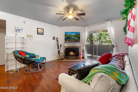 1385 W University Avenue, Flagstaff, AZ 86001