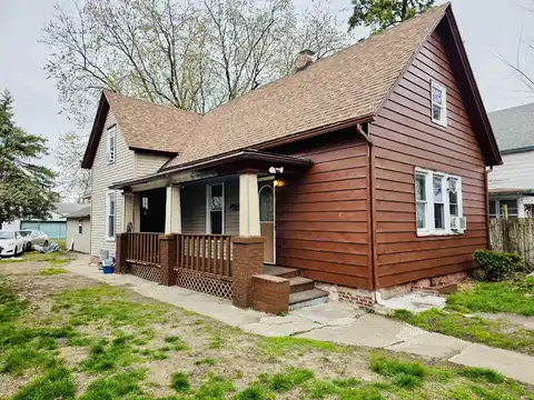 827 Kosciuszko Street, South Bend, IN 46619
