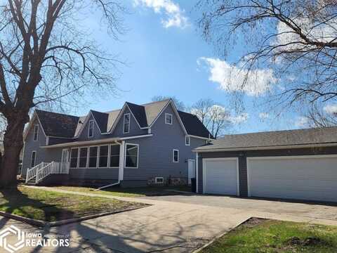400 N 5th Street, Clear Lake, IA 50428