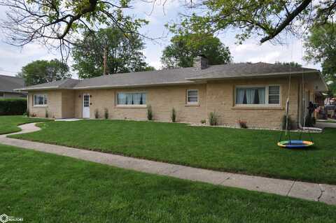 906 W 15th Street, Carroll, IA 51401