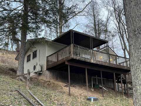 1114 CRYSTAL LAKE Drive, West Union, WV 26456