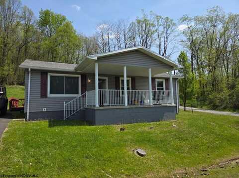 226 Woodlawn Drive, Shinnston, WV 26431