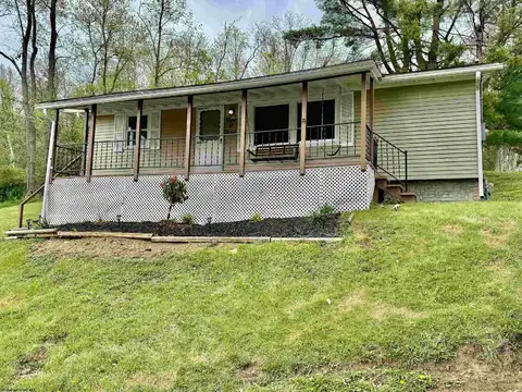 905 Marion Avenue, Fairmont, WV 26554
