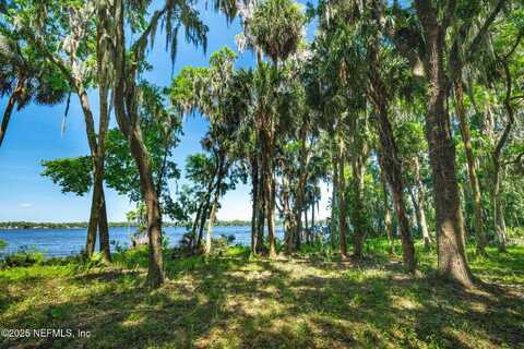 766 NATIONAL FOREST ROAD 75G Road, Palatka, FL 32177