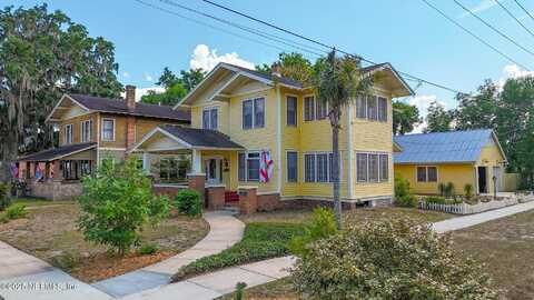 703 EMMETT Street, Palatka, FL 32177