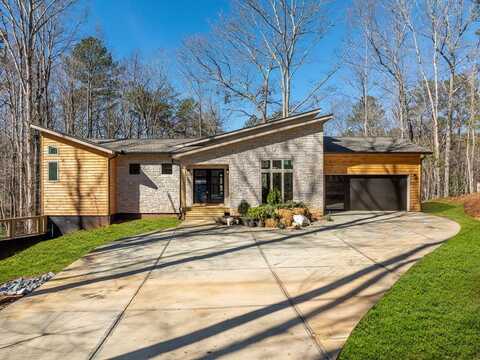 2140 Newport Drive, Ellijay, GA 30540