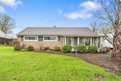 9878 Ridgewood Drive, Twinsburg, OH 44087