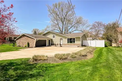 86 S Munroe Road, Tallmadge, OH 44278