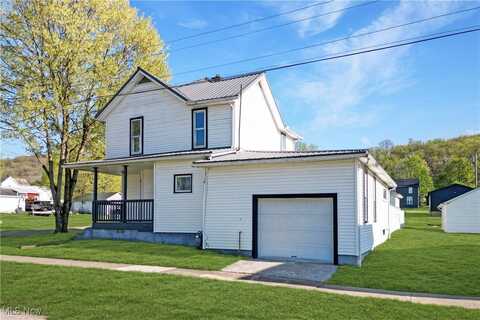 441 4th Street, Bergholz, OH 43908