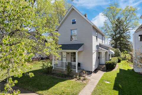826 7th Street SW, Massillon, OH 44647