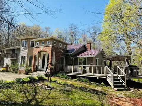 8020 Birchwood Drive, Chesterland, OH 44026