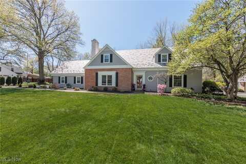 4944 Middledale Road, Lyndhurst, OH 44124