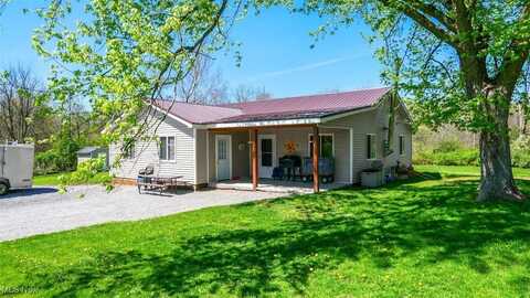 10453 Parkman Road, Garrettsville, OH 44231