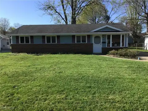 7538 Manor Drive, Mentor-on-the-Lake, OH 44060