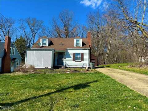 464 W Hylda Avenue, Youngstown, OH 44511