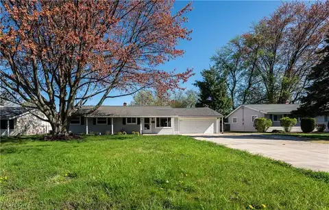 7275 Eric Drive, Mentor, OH 44060