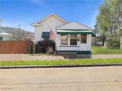 512 W Vine Street, Martins Ferry, OH 43935