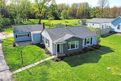2096 Stillwagon Road SE, Warren, OH 44484