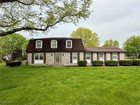 7455 Brushmore Avenue NW, North Canton, OH 44720